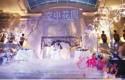 供應(yīng)成都婚慶禮品定做與中秋節(jié)鮮花大放送——誠(chéng)信服務(wù)，陽(yáng)光品質(zhì)